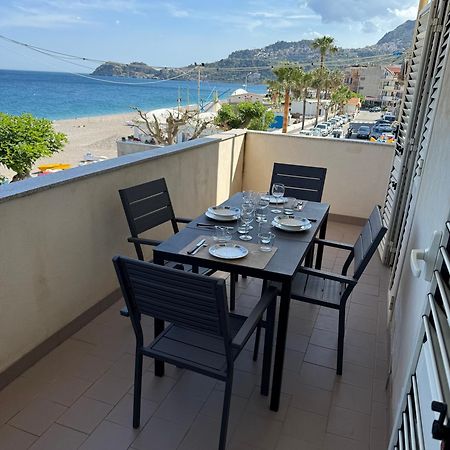 Family House Letojanni Taormina Apartment Exterior photo